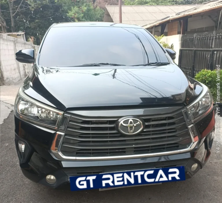 Rental Toyota Innova Reborn dengan supir di Jakarta